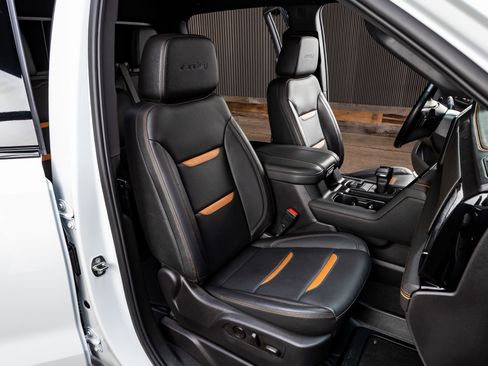 Used 2024 GMC Sierra 1500 AT4 w/ Technology Package image 30