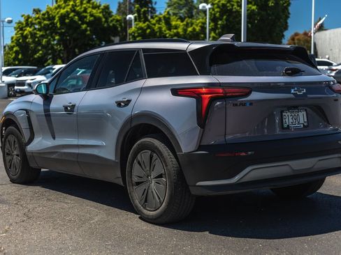 Used 2025 Chevrolet Blazer EV LT AWD/4WD image 9