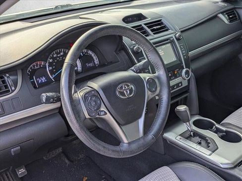 Used 2012 Toyota Camry SE FWD image 8