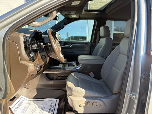 Used 2023 Chevrolet Silverado 1500 LTZ w/ LTZ Premium Package image 8