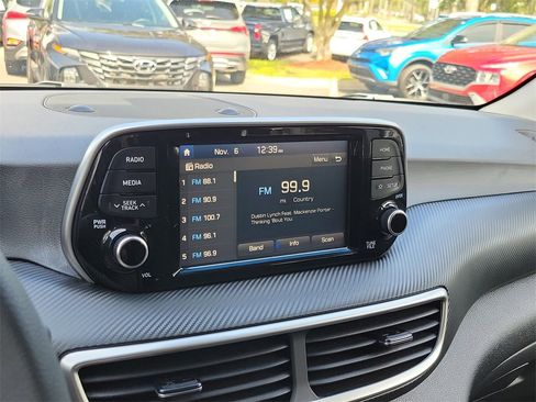 Certified 2021 Hyundai Tucson SE image 31