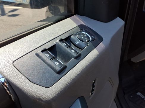 Used 2016 Ford F150 XLT w/ Equipment Group 301A Mid image 14