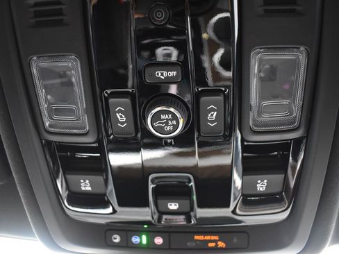 Certified 2026 Cadillac Escalade Platinum Sport w/ LPO, ONYX Package image 25