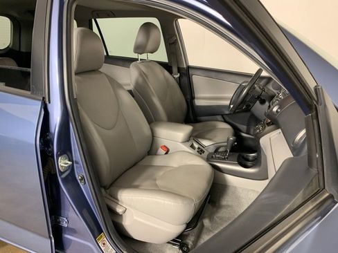 Used 2011 Toyota RAV4 Limited image 38