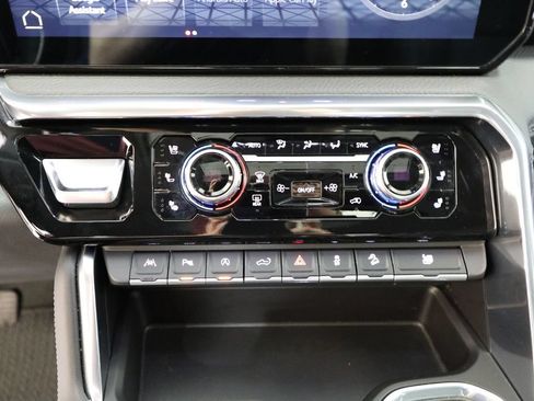 Certified 2023 GMC Sierra 1500 Denali w/ Denali Reserve Package AWD/4WD image 6