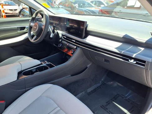 Used 2025 Hyundai Sonata SEL FWD image 23