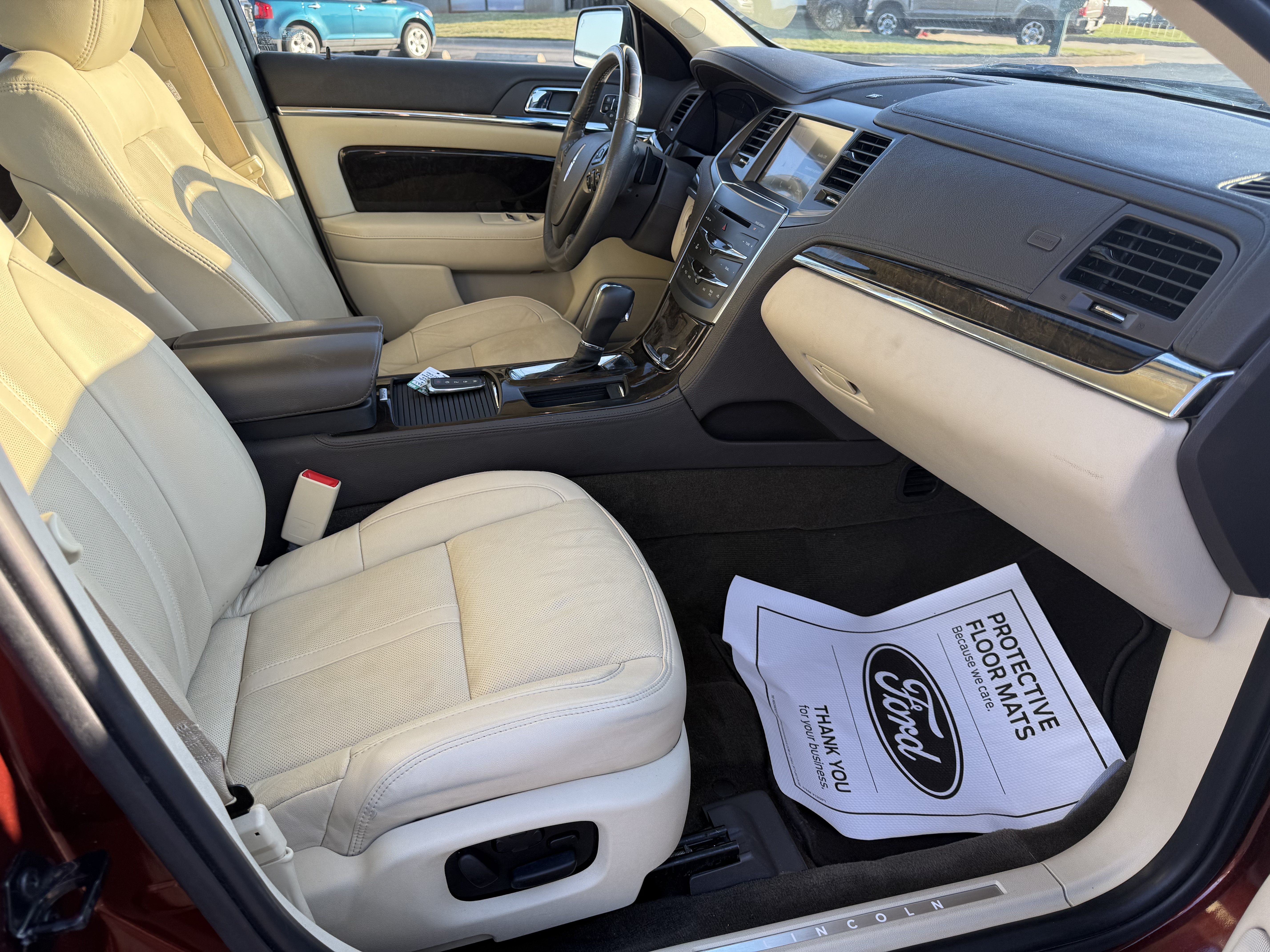 Used 2016 Lincoln MKS w/ Equipment Group 101A FWD image 10