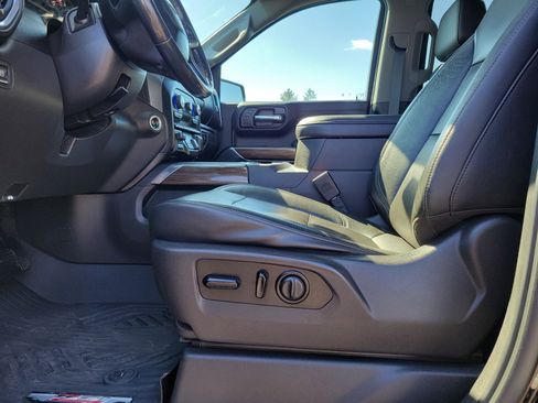 Used 2020 Chevrolet Silverado 1500 RST image 16