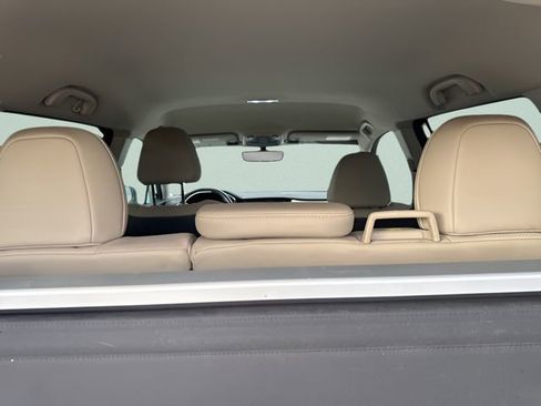 Used 2023 Subaru Outback Limited image 18