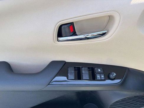 Certified 2022 Toyota Prius Limited w/ Premium Convenience Package FWD image 15