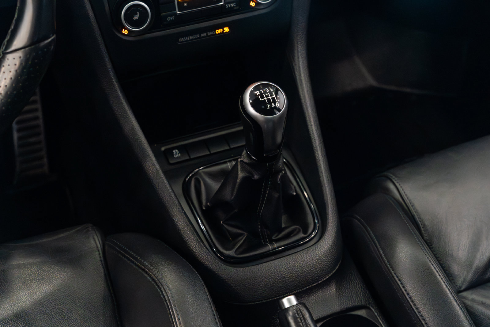 Used 2013 Volkswagen Golf R 4-Door AWD/4WD image 13
