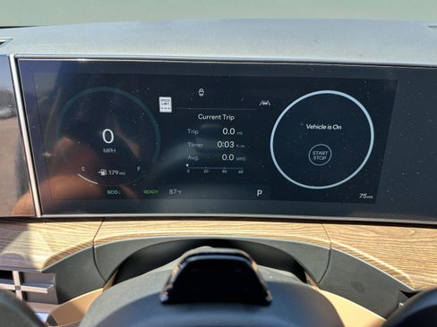 New 2026 Hyundai Santa Fe Limited FWD image 31