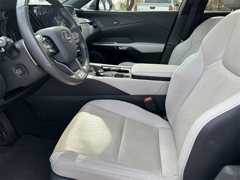 Used 2023 Lexus RX 350 w/ Accessory Package (P3) image 11