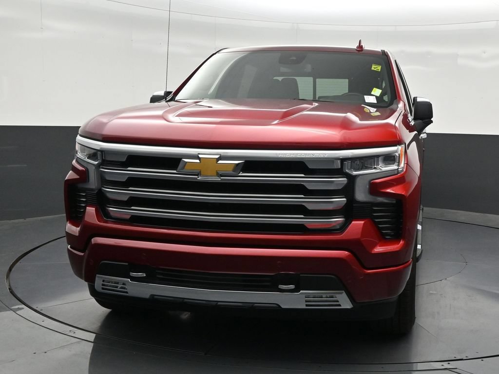 Used 2025 Chevrolet Silverado 1500 High Country RWD image 9