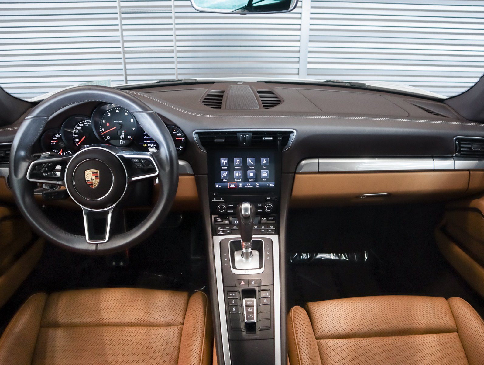 Certified 2017 Porsche 911 Carrera RWD image 14