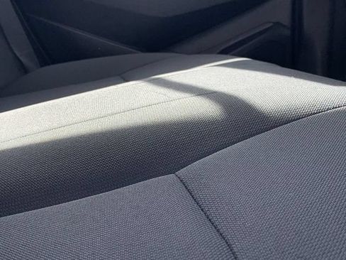 Used 2021 Toyota Corolla LE FWD image 37