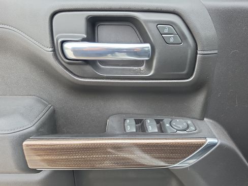 Used 2019 Chevrolet Silverado 1500 RST w/ All-Star Edition RWD image 18