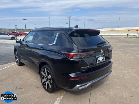 Used 2025 Mitsubishi Outlander SEL image 5