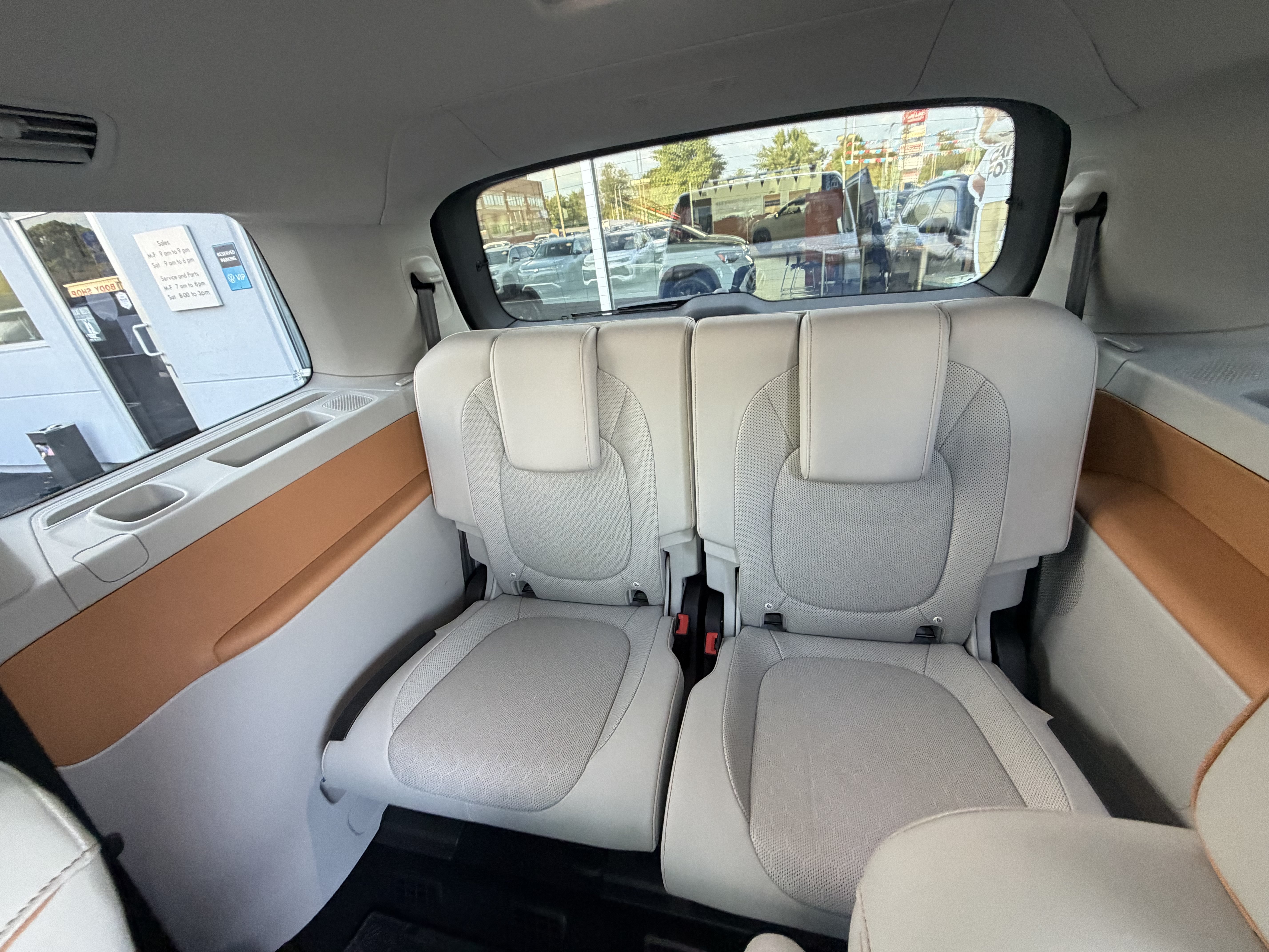 Used 2025 Volkswagen ID. Buzz 1st Edition AWD/4WD image 27