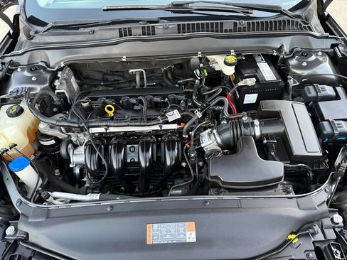 Used 2020 Ford Fusion S image 32