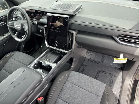 New 2026 GMC Acadia Elevation FWD image 29