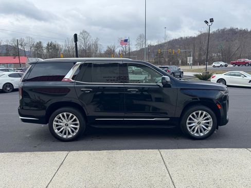 Used 2021 Cadillac Escalade Luxury AWD/4WD image 7