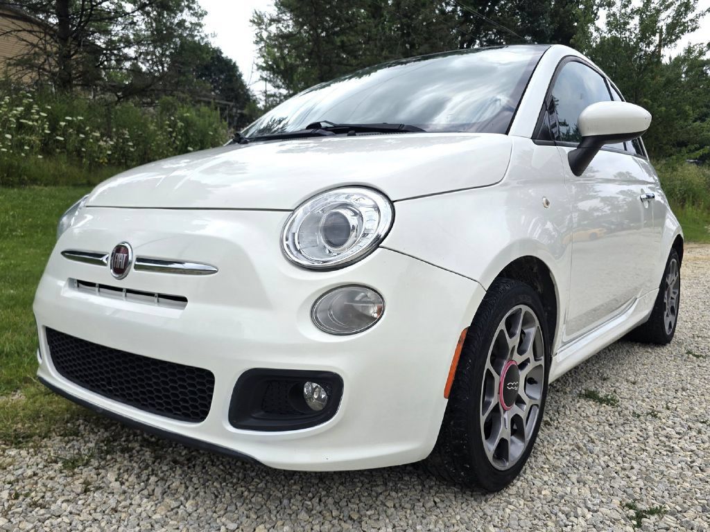 Used 2015 FIAT 500 Sport w/ Comfort/Convenience Group FWD image 6