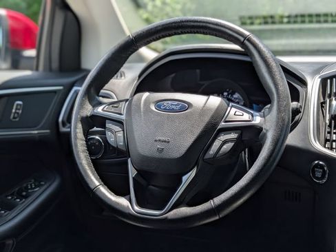 Used 2023 Ford Edge SEL AWD/4WD image 14