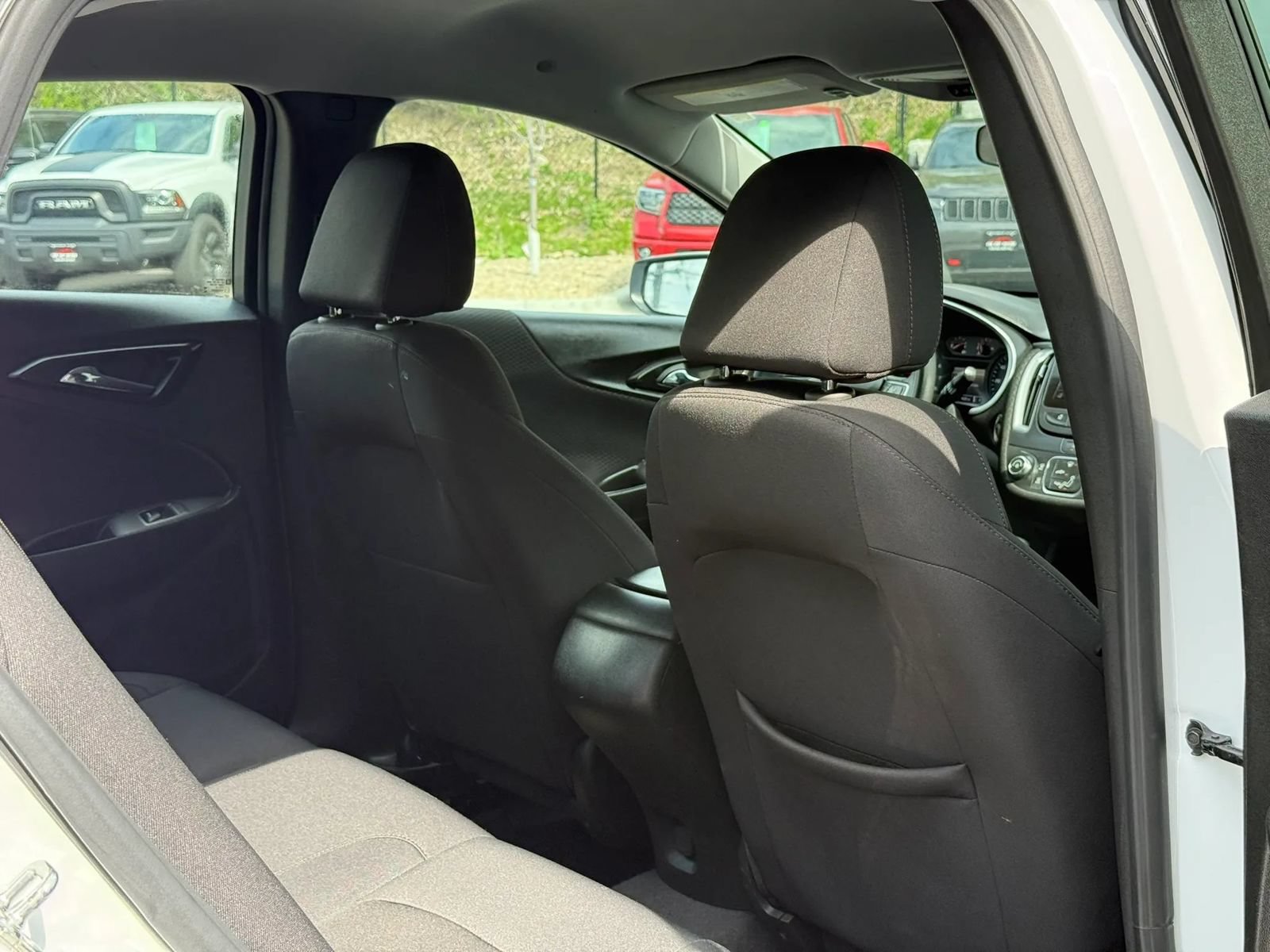 Used 2024 Chevrolet Malibu LS FWD image 14