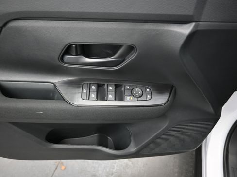 New 2026 Nissan Kicks S image 11