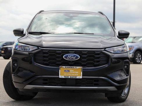 Certified 2023 Ford Escape ST-Line Select w/ Tech Pack #2 AWD/4WD image 2