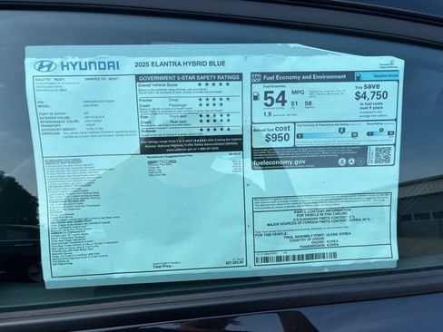 Certified 2025 Hyundai Elantra Hybrid FWD image 33