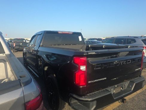 Used 2020 Chevrolet Silverado 1500 Custom w/ Custom Value Package RWD image 4