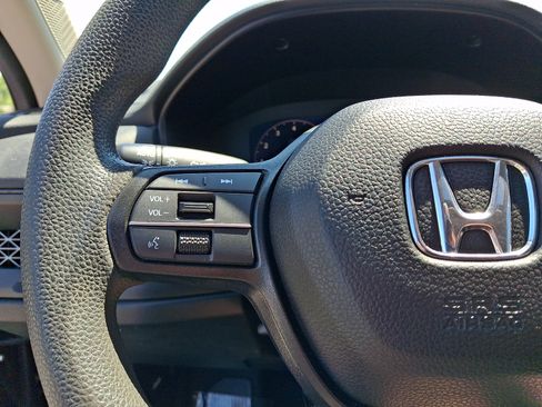 Used 2023 Honda Accord EX image 22