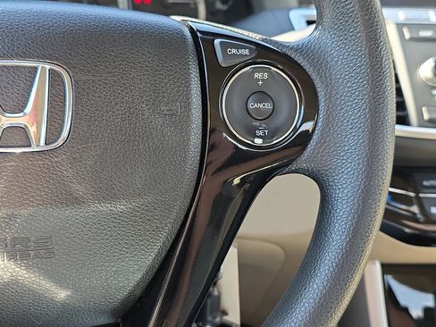 Used 2017 Honda Accord LX image 20