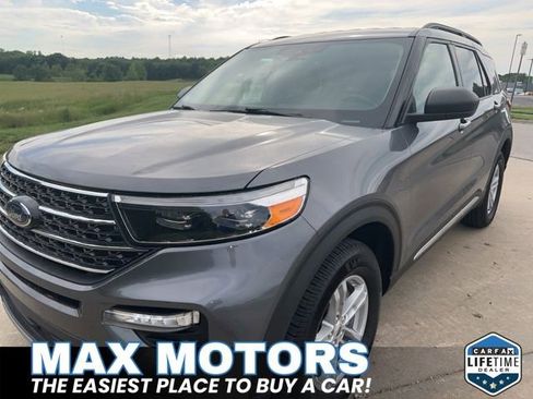 Used 2021 Ford Explorer XLT w/ Equipment Group 202A AWD/4WD image 8