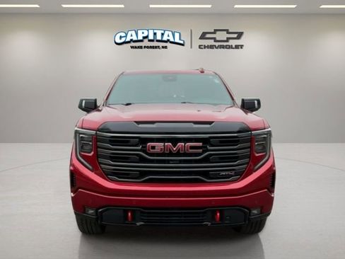 Used 2025 GMC Sierra 1500 AT4 w/ Technology Package image 8