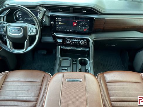 Used 2024 GMC Sierra 3500 Denali Ultimate image 16