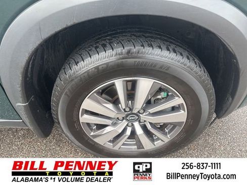 Used 2022 Nissan Pathfinder SL image 14