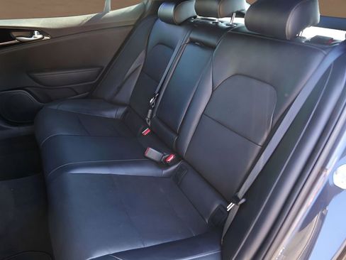 Used 2021 Kia Stinger GT-Line image 24