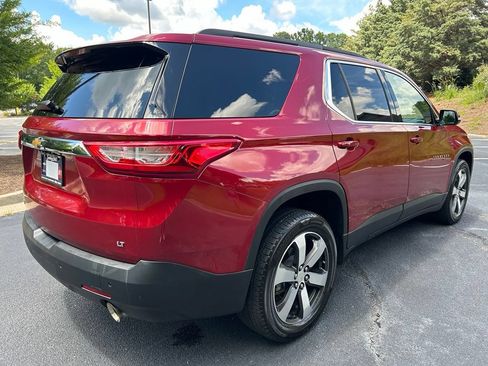 Used 2020 Chevrolet Traverse LT w/ LT Premium Package FWD image 20