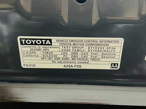 Used 2025 Toyota Camry SE w/ Convenience Package AWD/4WD image 34