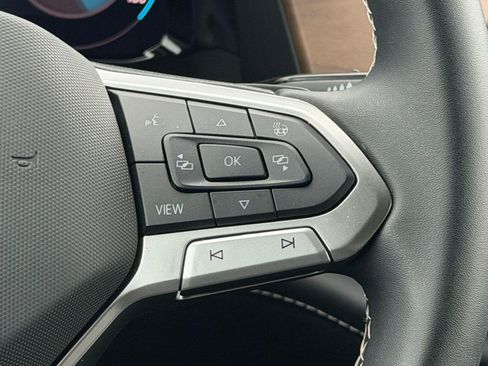 Certified 2026 Volkswagen Atlas SE w/ Black Wheel Package FWD image 22