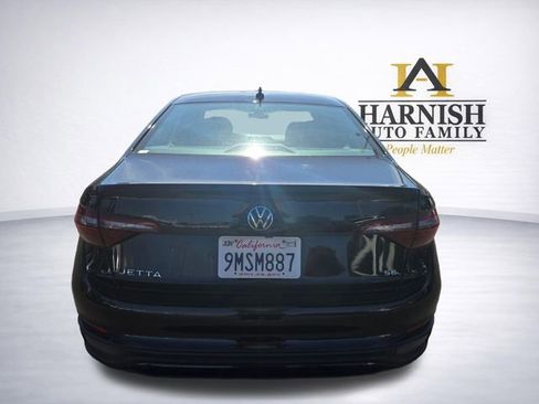 Certified 2024 Volkswagen Jetta SE FWD image 6