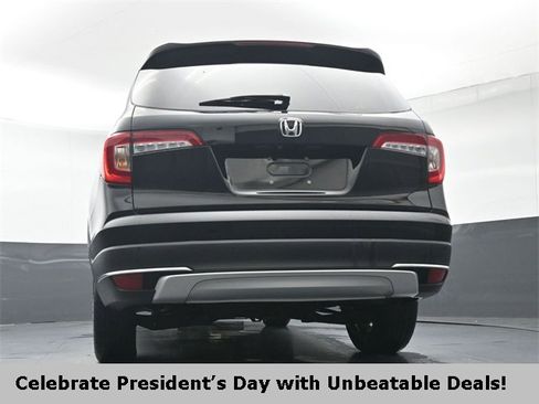 Used 2020 Honda Pilot Touring image 37