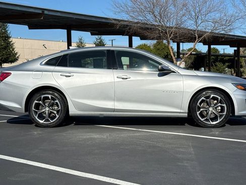 Used 2022 Chevrolet Malibu LT image 10