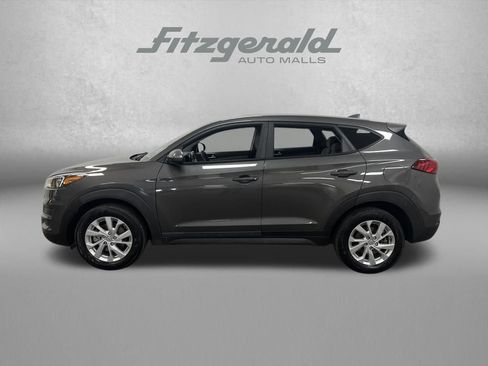 Used 2020 Hyundai Tucson SE image 2