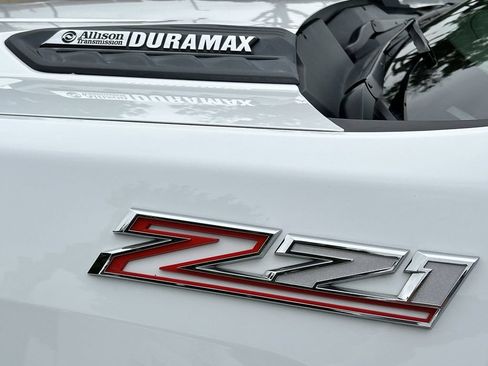 Used 2022 Chevrolet Silverado 2500 LT w/ Convenience Package AWD/4WD image 10