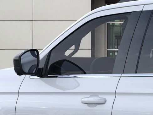 New 2026 Ford Expedition Active image 20