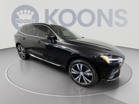 Used 2023 Volvo XC60 B5 Plus AWD/4WD image 2